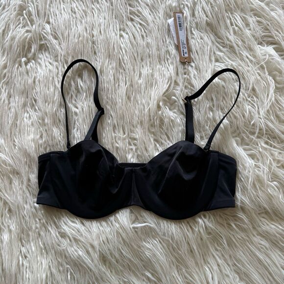 Skims Smoothing Intimates Strapless Bra Onyx Size 34A - Picture 1 of 8